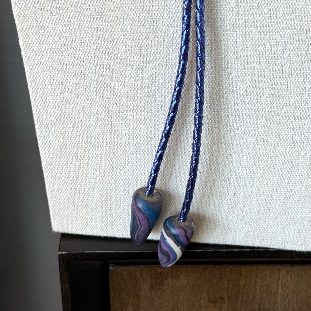 Vintage Artisan Wolf Clay Bolo Tie Necklace - Picture 7 of 11